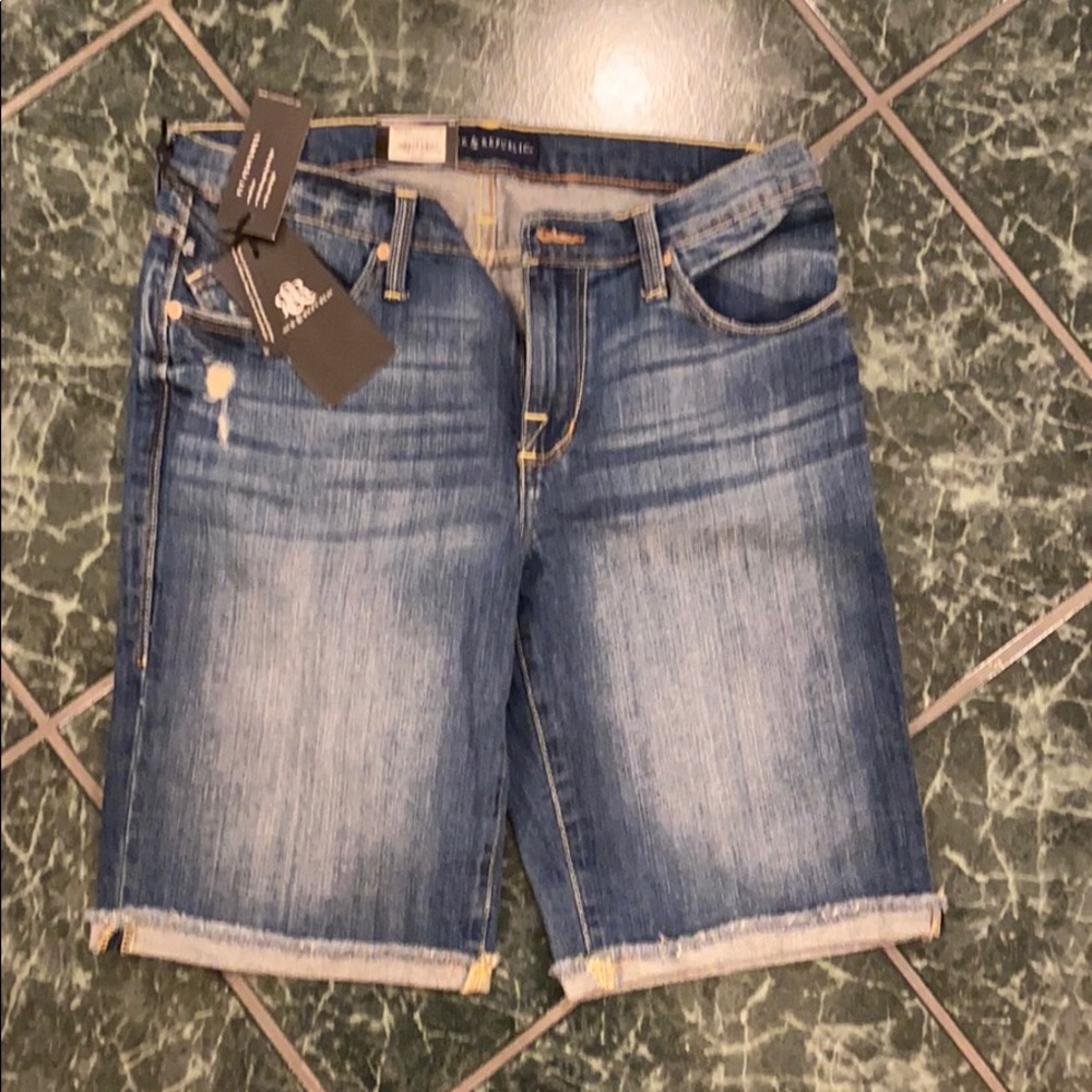 Rock & Republic Bermuda shorts